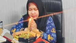 Kepala Seksi Pelayanan Kecamatan Cikupa Istiara Madyasari Rayakan Ulang Tahun, Camat Supriyadi Beri Apresiasi