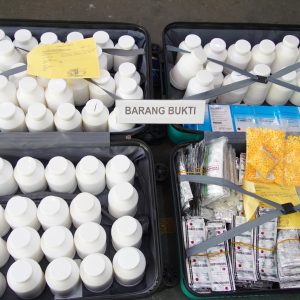 Polda Metro Jaya Bongkar Peredaran Obat Keras Ilegal di Bekasi