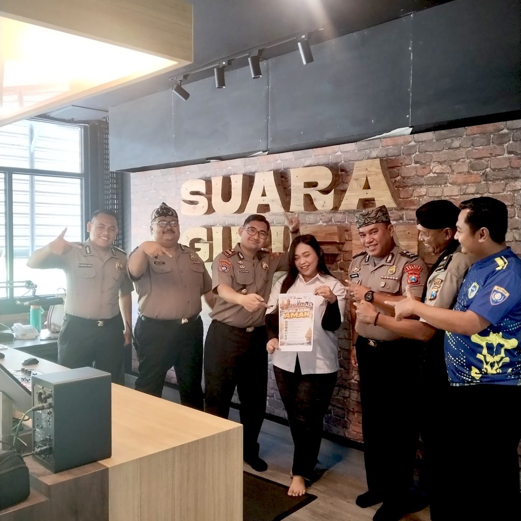 Jelang Sura Agung, Polres Gresik Gaungkan  Ayo Jogo Gresik Lewat Siaran Interaktif di Radio Suara Giri FM