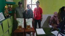 Penyaluran Bantuan Pangan Beras Dan Minyak Goreng Di Kelurahan Biraeng