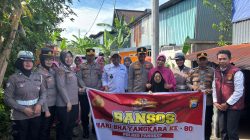 Kapolres Pangkep Bersama Ketua Bhayangkari Cabang Pangkep Salurkan Bansos Sambut HUT Bhayangkara Ke-80