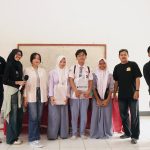 GREBEK SEKOLAH Prayerkids Tembus Pandeglang, Puluhan Siswa Berprestasi Terima Sepatu Gratis