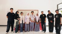 GREBEK SEKOLAH Prayerkids Tembus Pandeglang, Puluhan Siswa Berprestasi Terima Sepatu Gratis