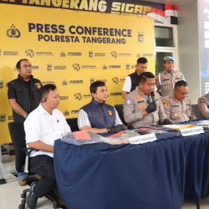 Ngaku Polisi Lalu Peras Warga, Enam Pelaku Pemerasan Bermodus Anggota Polisi Diamankan Polresta Tangerang