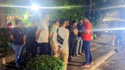 Perkuat Soliditas dan Kesiapsiagaan, Kasat Narkoba Polres Pelabuhan Tanjung Perak Pimpin Apel Serta Anev Malam di Simpang Enam Surabaya