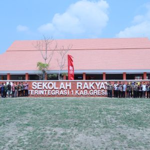 Hadiri MPLS Sekolah Rakyat Gresik, Kapolres AKBP Ramadhan Nasution Tegaskan Komitmen Polri Dukung Pendidikan Berkualitas