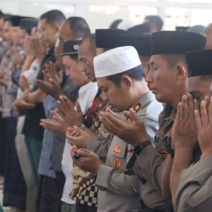 Prihatin Tingginya Korban Kecelakaan, Kapolres Pasuruan Gelar Salat Ghaib dan Doa Bersama