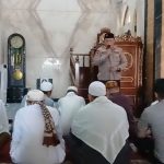 Jumatan Keliling di Sindang Jaya, Polsek Pasar Kemis Ajak Jamaah Jaga Kamtibmas dan Cegah Karhutla