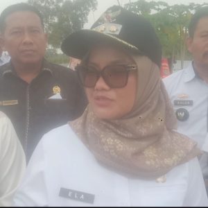 Bupati cek hasil bantuan bibit jagung,dan uji coba tanam cabai melalui media Semat farming,