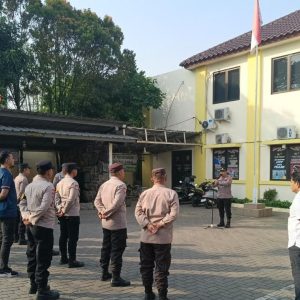 Pimpin Apel Pagi, Kapolsek Panongan Tekankan Larangan Siswa Bawa Motor hingga Pengamanan Hari Pertama Sekolah