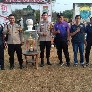 Personel Polsek Panongan Hadir Berikan Rasa Aman di Turnamen Sepak Bola Antar RT KADES CUP 2026