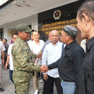 Media Jadi Jembatan Pengabdian, Danrem Bhaskara Jaya Pererat Silaturahmi dengan PWI Jatim