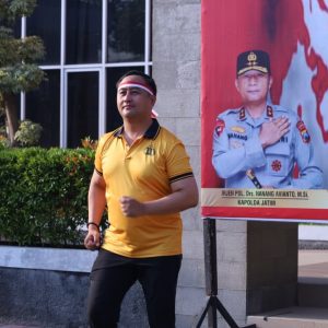 Semarak HUT RI ke-81, Polres Gresik Gelar Olahraga Bersama dan Lomba Tradisional Penuh Keakraban