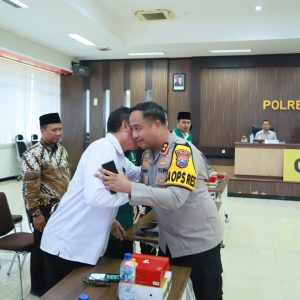 Polres Gresik Gandeng Mahasiswa dan Tokoh Masyarakat Perkuat Persatuan di Era Digital