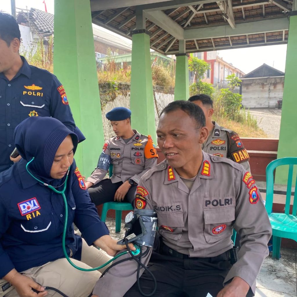 Polres Probolinggo Periksa Kesehatan Personel Pengamanan Bromo Pascakarhutla