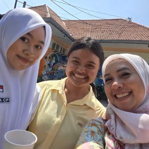 SMAN 2 Surabaya Tumbuhkan Jiwa Kewirausahaan Siswa Baru Lewat Bazar UKM/UMKM