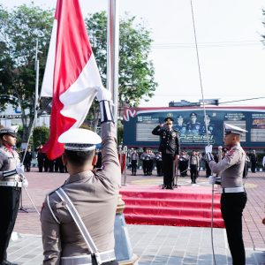 Upacara HUT ke-81 RI di Gresik Berlangsung Khidmat, Kapolres: Generasi Muda Harus Jadi Penerus Semangat Pahlawan