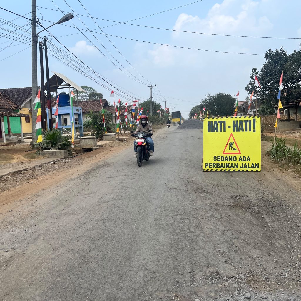 Pembangunan jalan senilai Rp62.M menjadi perhatian serius untuk keterbukaan publik