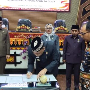 Rapat paripurna DPRD kota Metro penyampaian kebijakan umum beri nota kesepakatan ,APBD,th,2027