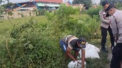 Polisi Bantu Pengendara Motor Terjatuh di Mekar Jaya Panongan, Wujudkan Pelayanan Humanis kepada Masyarakat